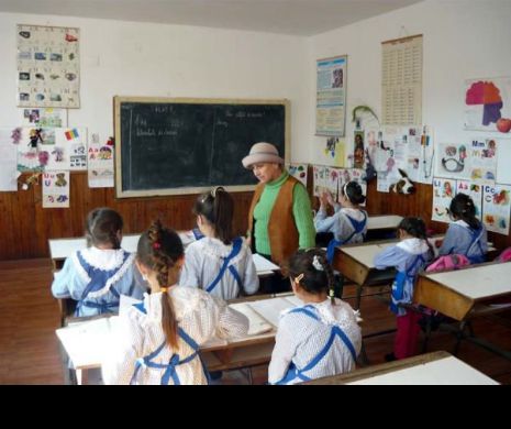 Le cția unui dascăl pensionar pentru colegii săi. „Mulți profesori din ziua de azi nu știu cu ce se mănâncă meseria asta. S-o descopere”