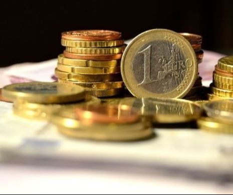 Leul continuă să se deprecieze. EURO, un nou MAXIM ISTORIC