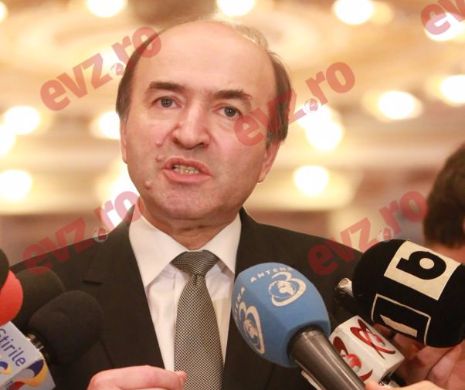 Ministrul Justiției, declarații incendiare la intrarea în CSM despre evaluare lui KOVESI