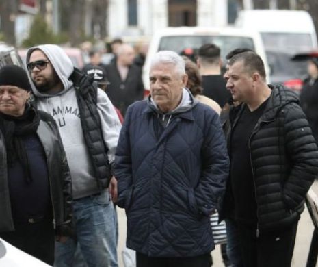 Mitică Dragomir a plecat plângând de la înmormântarea lui Vasile Turcu