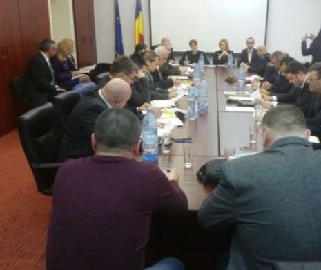Polițiștii amenință: 10.000 de angajați MAI ies în stradă