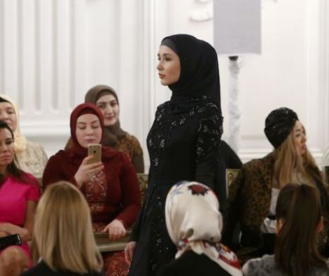 Presa din întreaga lume scrie despre evenimntul organizat de FIICA PREŞEDINTELUI într-un somptuos palat imperial din Moscova