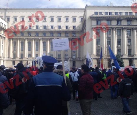 Protestul polițiștilor, bucuria șoferilor. Agenții de la Rutieră nu mai vor să dea amenzi
