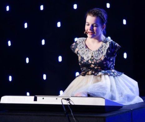 Românii au talent: Cine este Lorelai Moșneguțu, fetița fără mâini care a făcut o țară întreagă să plângă