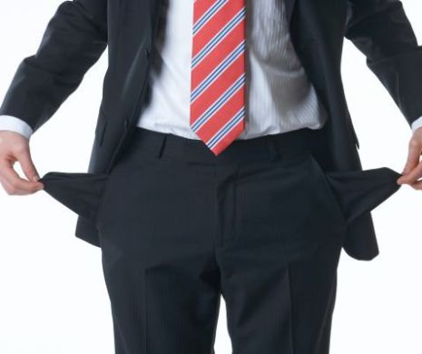 Se înmulţesc datoriile populaţiei.  Creşte numărul persoanelor cu restanţe la bănci