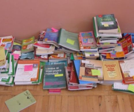 Selecția dascălilor care vor realiza manualele pentru clasa a V-a la start