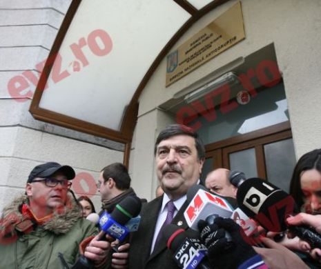 SPOVEDANIA lui Toni Greblă, fostul judecător CCR: "DNA a montat aparatură în BAIE"
