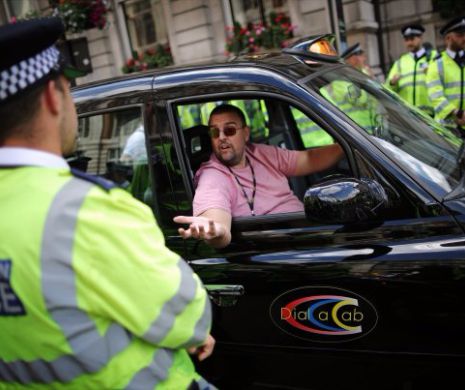 TAXIMETRIȘTII Uber din Londra, obligați să dea TESTE de limba engleză. De ce sunt nemulțumiți șoferii și ce a decis justiția