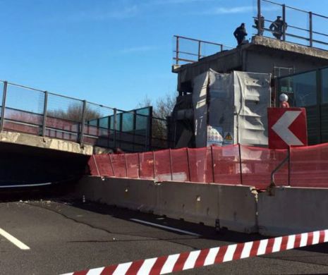 Tragedie! Un pod s-a PRĂBUŞIT! Primul bilanţ: doi morţi şi doi răniţi