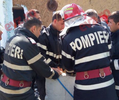 Cum a fost SALVAT COPILUL căzut în fântână. O IDEE şi o metodă SIMPLĂ. Amănunte ULUITOARE de la locul INTERVENŢIEI | GALERIE FOTO
