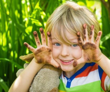 De ce e bună mizeria pentru sănătatea copiilor noștri