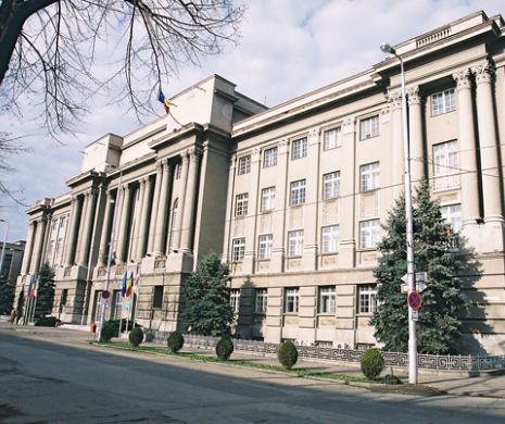 Guvernul a numit prefecţi noi în 3 judeţe