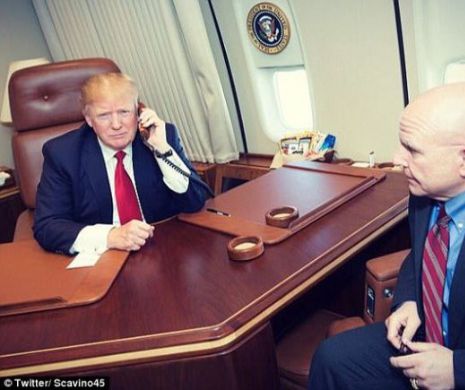 ”Să trăiți, aici președintele vostru”. Ce le-a spus Donald Trump celor doi comandanți ai distrugătoarelor USS Porter și USS Ross