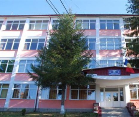 Sancțiuni drastice împotriva elevelor care au transmis pe facebook „ora de istorie” a familiei Iacob-Ritzi