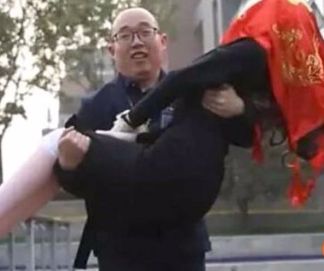 Situație INCREDIBILĂ. Un chinez s-a însurat cu o...PĂPUȘĂ. Cum a fost posibil?