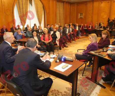 SURSE - PSD se pregăteşte de război la Sinaia: Ministrul Justiţiei, calul troian din Guvern?