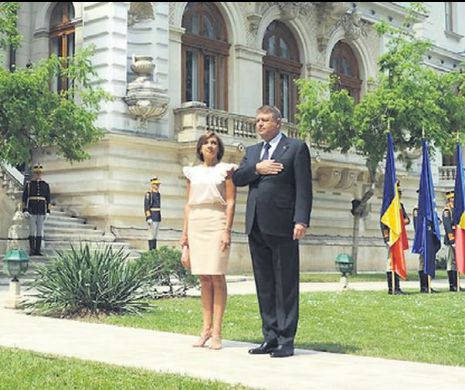 Un europarlamentar nu se duce la recepția lui Iohannis: "N-am chef să ciocnesc șampanie cu pungași"
