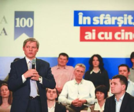 Cristian Ghinea, AFARĂ din conducerea USR