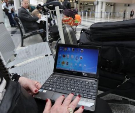 DW: Mai e voie cu laptopurile în avion. Deocamdată