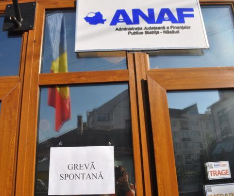 Este GREVĂ în rândul angajaţilor de la FINANŢE. Şefii le cer să-şi reia lucrul