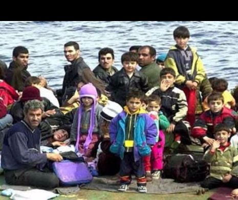 GRECIA plătește IMIGRANȚII ilegali, să plece acasă sau în Turcia. Câți bani le promit celor care nu primesc drept de ședere
