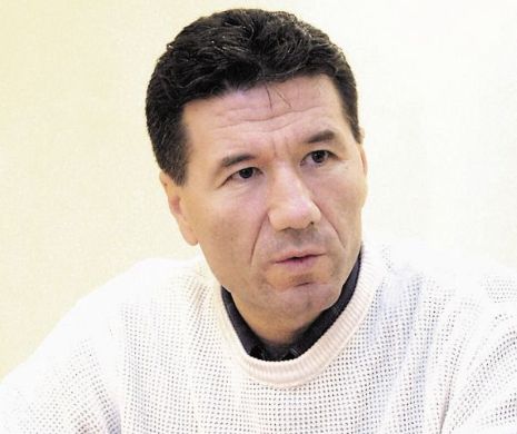 Marian Nazat și-a lepădat roba, dar și-a ascuțit penița pentru EVZ: „Suntem un popor de sisifi simpatici și amatori insațiabili de bășcălie și bârfă” | Bookfest 2017