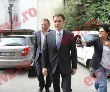 POLIŢIŞTI SANCŢIONAŢI în SCANDALUL permisului lui Dan Şova