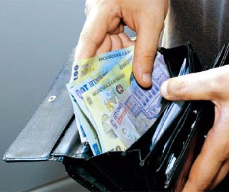 Români, ATENȚIE! O bacnotă ISTORICĂ va fi RETRASĂ. Peste 300.000 de români pot pierde bani