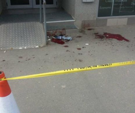 ȘOCANT! Bărbat ÎNJUNGHIAT în plină stradă în Brăila