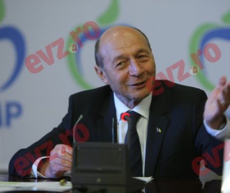 Băsescu a DEZVĂLUIT ce trebuie să facă PNL și ce va face PMP la Cotroceni