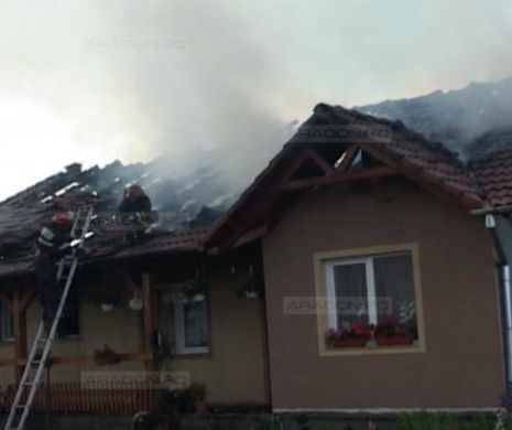 Casă arsă de fulger, în Vladimirescu