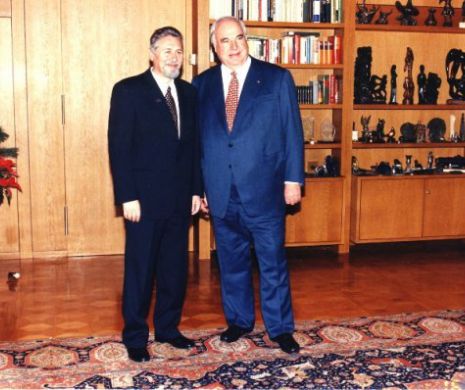 Emil Constantinescu - DEZVĂLUIRI ISTORICE la MOARTEA lui Helmut Khol