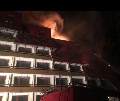 INCENDIU într-o STAŢIUNE DE LUX. Un hotel a ARS din temelii | ŞTIREA NOPŢII
