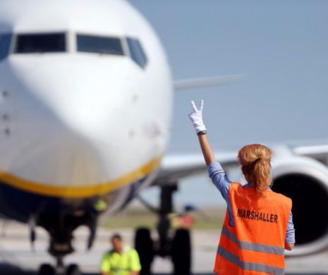 Români BLOCAȚI pe un AEROPORT din BERLIN