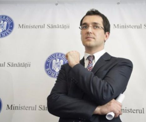 ROMÂNII îşi iau VACCINURI de la Viena. Voiculescu o contrazice pe "Abramburica"