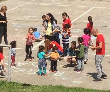 ZIUA Refugiatului. Cum îi distrează statul ROMÂN pe MIGRANŢI