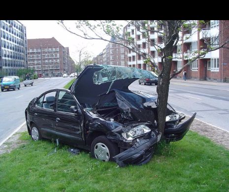 A MURIT într-un accident de mașină! Polițiștii au ÎNCREMENIT cînd au intrat pe Facebook-ul victimei