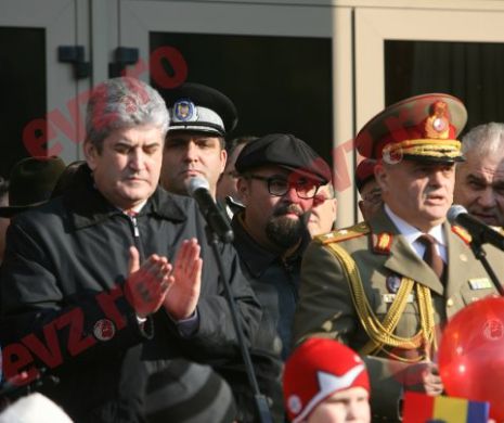Apropiaţii lui Gabriel Oprea, scoşi „basma curată” de trecerea timpului