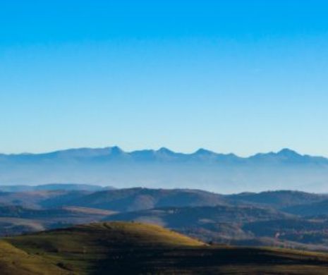 Blues în creierii munților. Cum ajungi acolo I FOTO