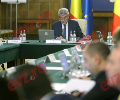 CEREREA unui europarlamentar pentru Guvern: „Să renunțe URGENT”