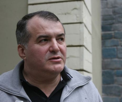 Florin Călinescu, reacţie critică la adresa lui Iohannis: Președintele nostru neamț umblă teleleu pă litoral