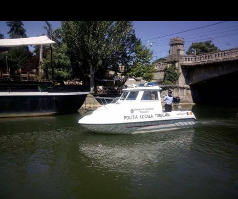 Marinari pe Bega. Poliția locală a început patrularea cu șalupa