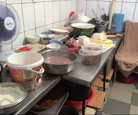 Mizerie pe plaja din Eforie Sud, sancționată de OPC