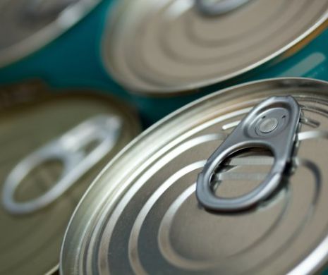 Ambalajele de ALUMINIU, cele mai folosite pe piață! Cât de PERICULOASE sunt alimentele păstrate în astfel de cutii