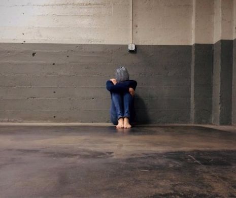 DEPRESIA, boala perfidă a secolului. Care sunt primele SIMPTOME