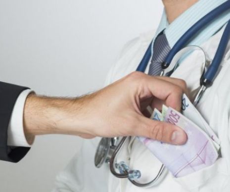 Doar în ROMÂNIA se poate aşa ceva! S-au ÎMBĂTAT şi au început să se LAUDE cu ce ŞPĂGI au dat