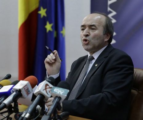 Fiul lui Toader a câștigat un concurs pentru un post de asistent universitar, după ce a fost schimbat regulamentul