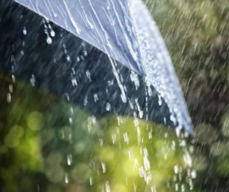 Început de săptămână cu temperaturi în scădere, ploi locale, descărcări electrice și grindină | METEO