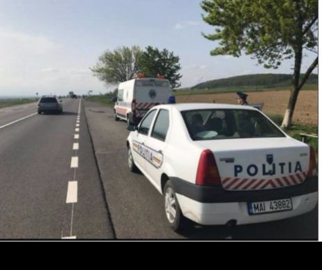 Mașină a autorităților, ATACATĂ de doi MASCAȚI cu un cocktail MOLOTOV. Poliția e în ALERTĂ