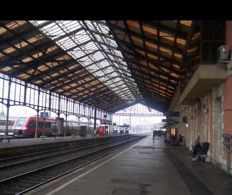STARE DE ALERTĂ în FRANȚA! EVACUARE de URGENȚĂ a gării NÎMES
